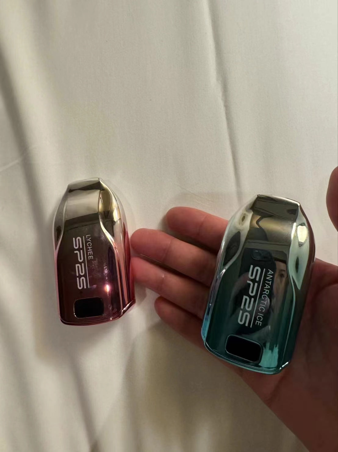 SP2拋棄式 12000口 擁有發光顯示屏 可充電電子煙 30ml超大容量-VAKA糖果雲煙館
